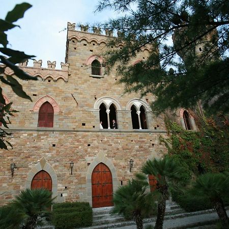 Castello Il Borgia In Passignano Sul Trasimeno - Italy Villa Exterior photo